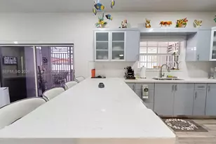 357 W 44th St, Hialeah, FL 33012 - Photo 18
