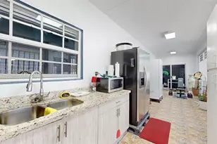 357 W 44th St, Hialeah, FL 33012 - Photo 58