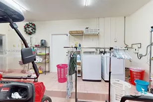 357 W 44th St, Hialeah, FL 33012 - Photo 64