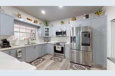 357 W 44th St, Hialeah, FL 33012 - Photo 24