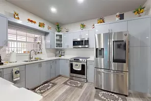 357 W 44th St, Hialeah, FL 33012 - Photo 24
