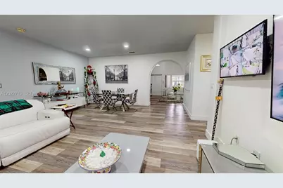 357 W 44th St, Hialeah, FL 33012 - Photo 16