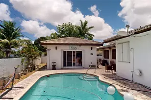 357 W 44th St, Hialeah, FL 33012 - Photo 74