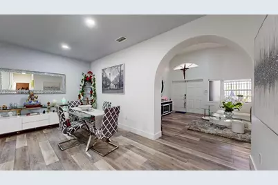 357 W 44th St, Hialeah, FL 33012 - Photo 12