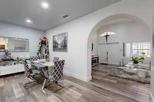 357 W 44th St, Hialeah, FL 33012 - Photo 12