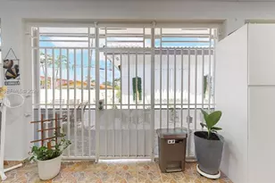 357 W 44th St, Hialeah, FL 33012 - Photo 60