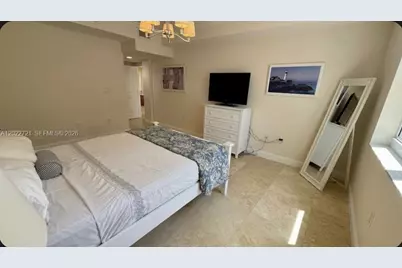 20000 E Country Club Dr #601, Aventura, FL 33180 - Photo 4