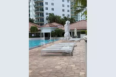 20000 E Country Club Dr #601, Aventura, FL 33180 - Photo 24