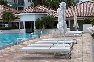 20000 E Country Club Dr, Aventura, FL 33180 - Photo 24