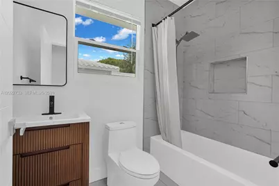 21 NE 48th St #2, Miami, FL 33137 - Photo 12