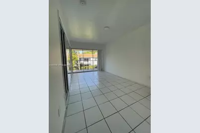 4271 NW 11th St #1, Miami, FL 33126 - Photo 4