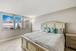 6039 Collins Ave, Miami Beach, FL 33140 - Photo 20