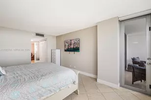 6039 Collins Ave, Miami Beach, FL 33140 - Photo 24