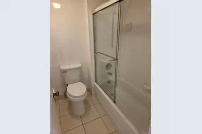 413 Lakeview Dr #104, Weston, FL 33326 - Photo 8
