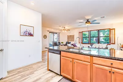 806 NE 191st St, Miami, FL 33179 - Photo 20