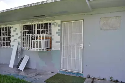 2395 NW 82nd St #2395, Miami, FL 33147 - Photo 2