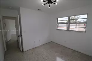 951 SW 7th St, Miami, FL 33130 - Photo 12