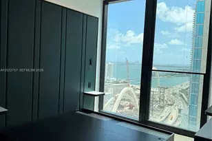 20 NE 11th St, Miami, FL 331 - Photo 6