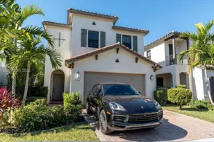 9794 W 34th Ct, Hialeah, FL 33018 - Photo 2