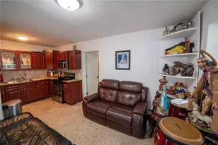 3401 NW 15th St, Miami, FL 33125 - Photo 16