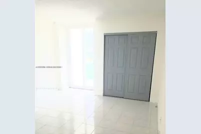 100 Bayview Dr #208, Sunny Isles Beach, FL 33160 - Photo 12