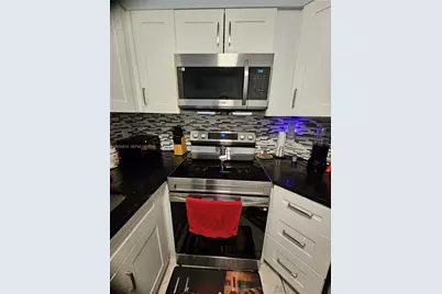 212 Lake Pointe Dr #113, Oakland Park, FL 33309 - Photo 2