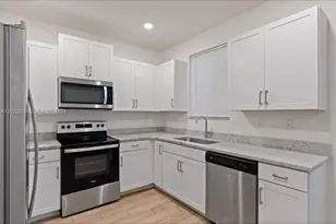 2474 SE 10th Ct, Homestead, FL 33035 - Photo 1
