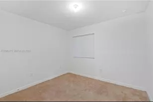 2474 SE 10th Ct, Homestead, FL 33035 - Photo 14