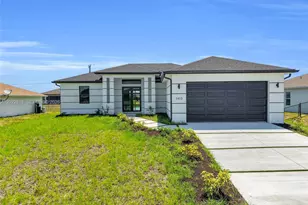 1413 NE 4th Pl, Cape Coral, FL 33909 - Photo 34