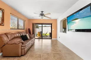 321 NW 96th Ave, Pembroke Pines, FL 33024 - Photo 24