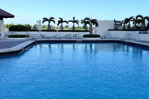 20185 E Country Club Dr, Aventura, FL 33180 - Photo 28