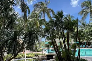 19501 W Country Club Dr, Aventura, FL 33180 - Photo 32