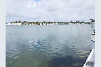 110 Marine Lake Dr, Hallandale Beach, FL 33009 - Photo 18