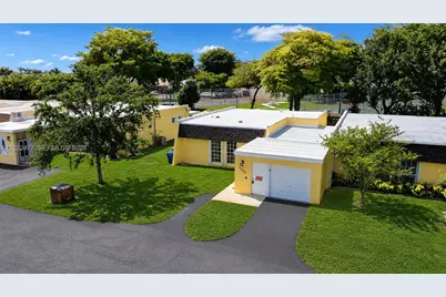 7332 Bay Hill Dr, Hialeah, FL 33015 - Photo 28