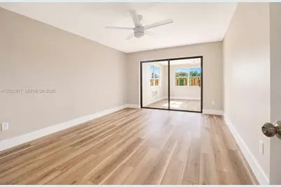 7332 Bay Hill Dr, Hialeah, FL 33015 - Photo 14