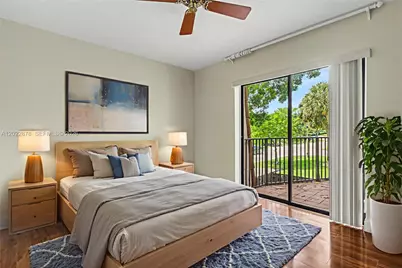 1530 W Harmony Lake Cir, Davie, FL 33324 - Photo 2