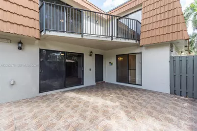 1530 W Harmony Lake Cir, Davie, FL 33324 - Photo 8