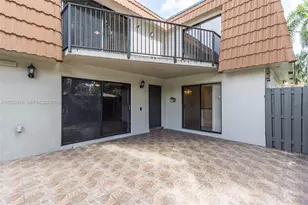 1530 W Harmony Lake Cir, Davie, FL 33324 - Photo 8