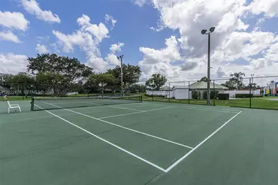 1530 W Harmony Lake Cir, Davie, FL 33324 - Photo 40