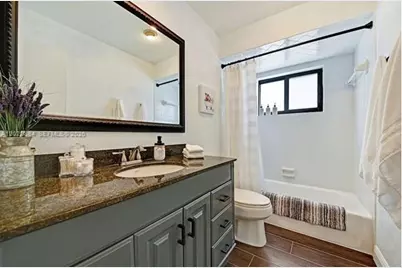 945 Sunset Rd #1, West Palm Beach, FL 33401 - Photo 14