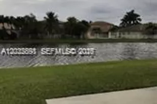 4472 Blossom Ln, Weston, FL 33331 - Photo 6