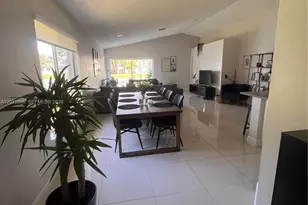4472 Blossom Ln, Weston, FL 33331 - Photo 4
