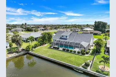 407 SW 37 St, Cape Coral, FL 33914 - Photo 2