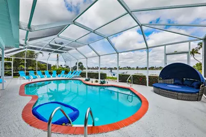 407 SW 37 St, Cape Coral, FL 33914 - Photo 8
