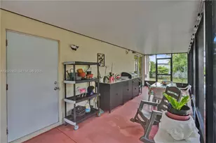 10730 SW 47th St, Miami, FL 33165 - Photo 28