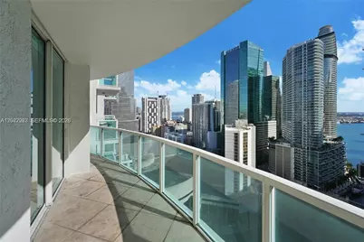 31 SE 5th St #3306, Miami, FL 33131 - Photo 8