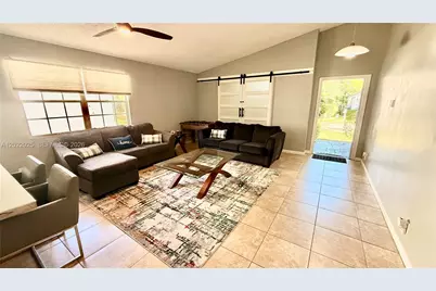 5470 Pine Cir, Coral Springs, FL 33067 - Photo 6