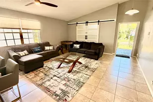 5470 Pine Cir, Coral Springs, FL 33067 - Photo 6