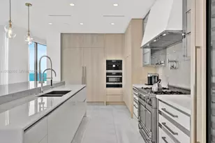 17901 Collins Ave, Sunny Isles Beach, FL 33160 - Photo 14