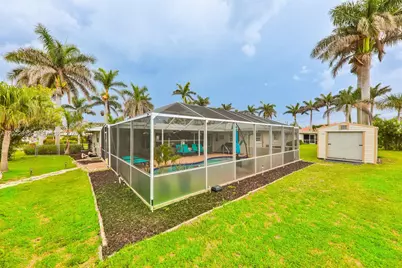 450 Bayshore Dr, Cape Coral, FL 33904 - Photo 6